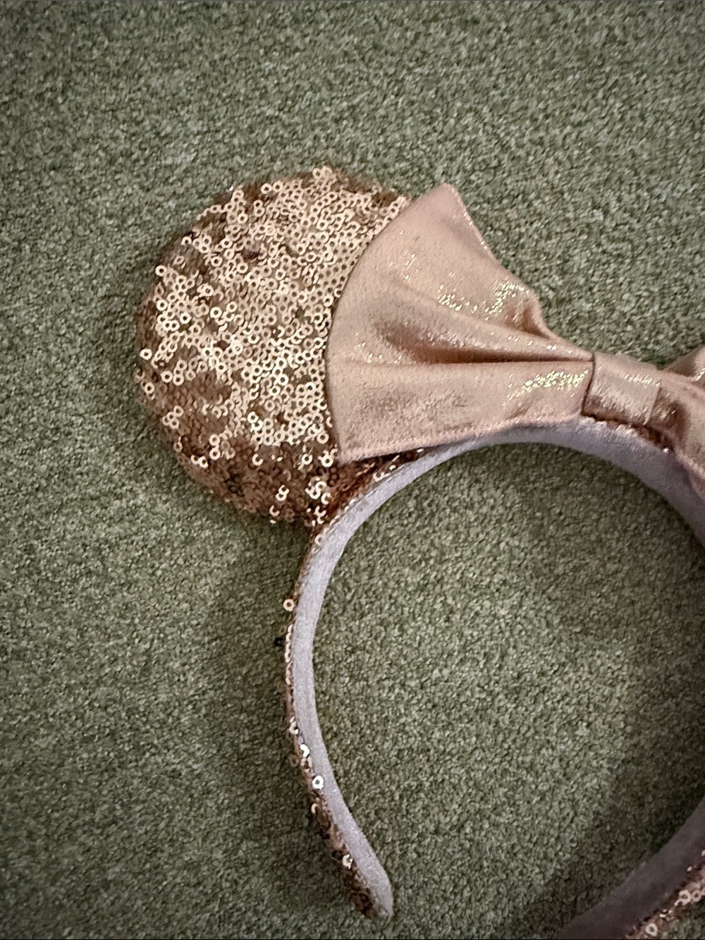 Disney Rose Gold Sequin Minnie Headband with Metallic Bow - Picture 4 of 15
